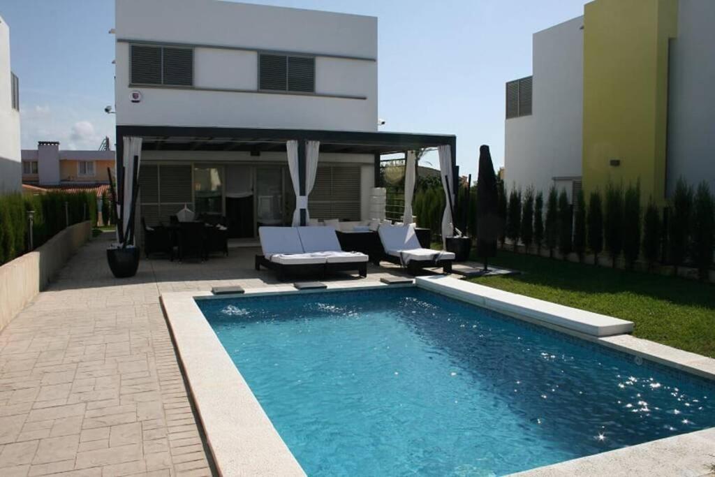 Villa Gala Кала'н Бош Екстериор снимка